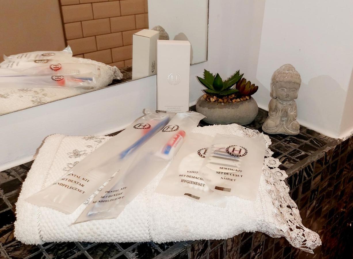 La Fluturi Apartament Appartement Suceava Buitenkant foto